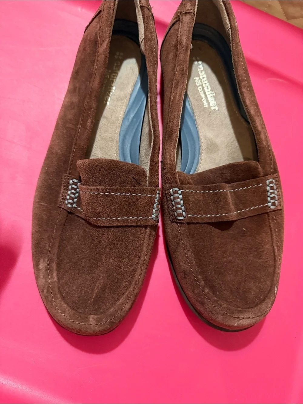 Natural women shoes 7.5 WIDE
